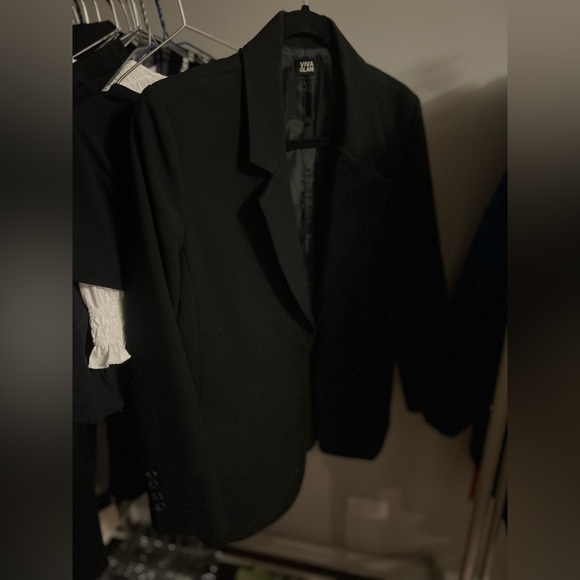 OVERSIZED JACKET ON SALE🔊🔊 - Picture 4 of 4